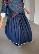 Load image into Gallery viewer, Skirt 45 denim
